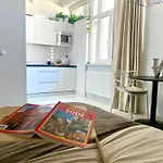 Apartment I Piotrkowska Z Wielkim Lustrem, Balkonem I Klimatyzacja