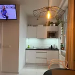 I Piotrkowska Z Wielkim Lustrem, Balkonem I Klimatyzacja * Lodz