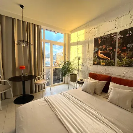 I Piotrkowska Z Wielkim Lustrem, Balkonem I Klimatyzacja * Łódź