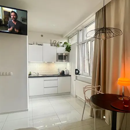 Apartment I Piotrkowska Z Wielkim Lustrem, Balkonem I Klimatyzacja Łódź