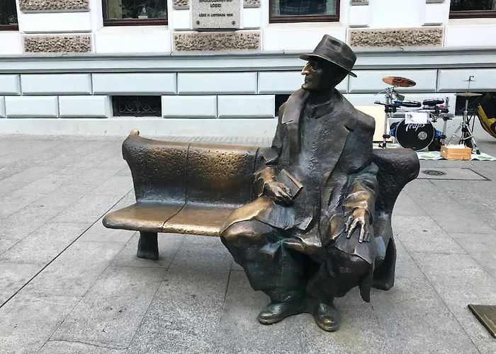 I Piotrkowska Z Wielkim Lustrem, Balkonem I Klimatyzacja 우치