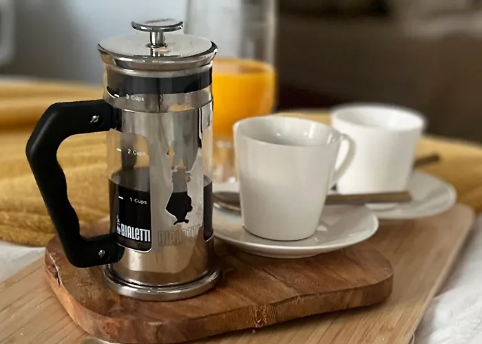 I Piotrkowska Z Wielkim Lustrem, Balkonem I Klimatyzacja * 우치