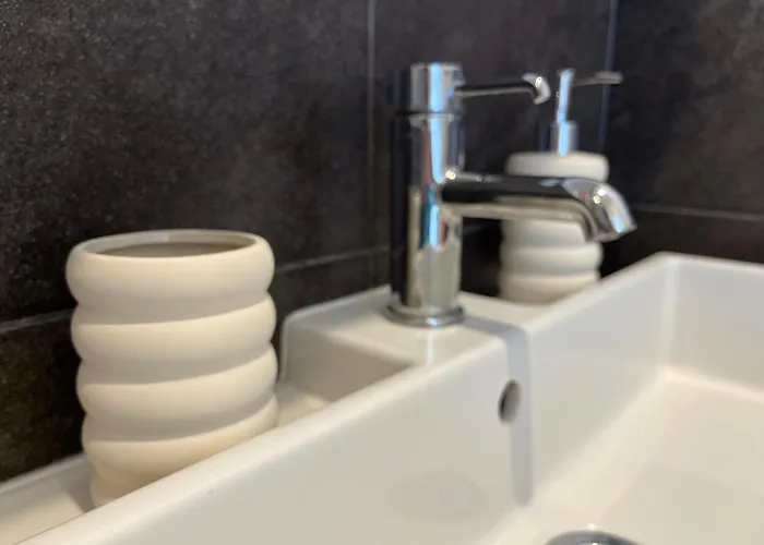 I Piotrkowska Z Wielkim Lustrem, Balkonem I Klimatyzacja Lägenhet Łódź