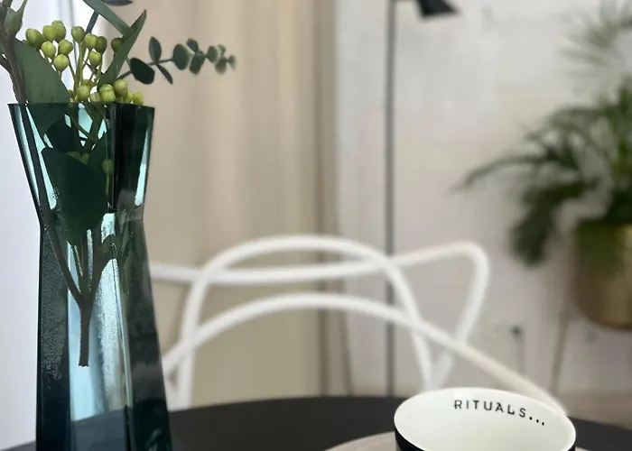 I Piotrkowska Z Wielkim Lustrem, Balkonem I Klimatyzacja Lägenhet Łódź