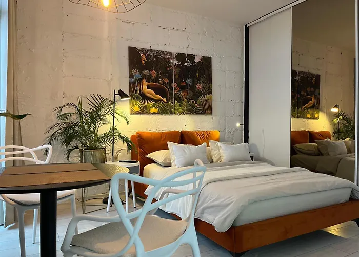 I Piotrkowska Z Wielkim Lustrem, Balkonem I Klimatyzacja 아파트