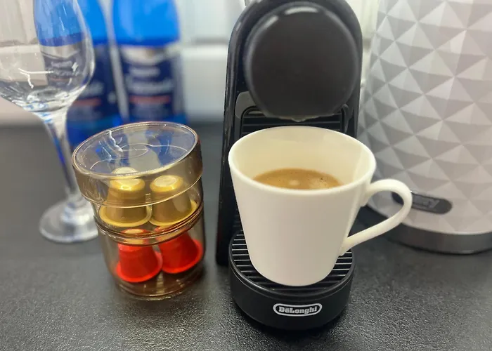 I Piotrkowska Z Wielkim Lustrem, Balkonem I Klimatyzacja 우치